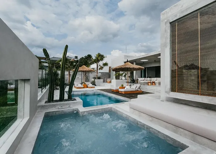 Concrete Retreat Villa Canggu