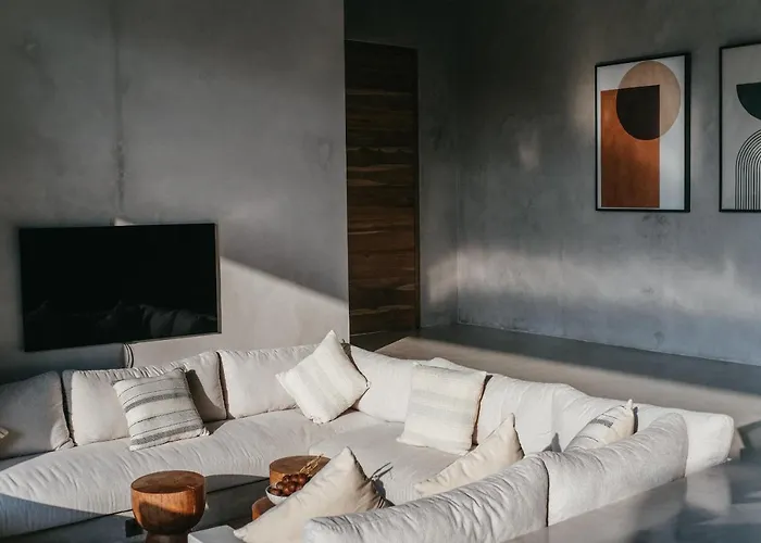 Concrete Retreat Villa *