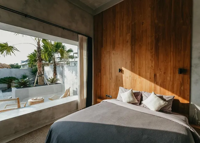Villa Concrete Retreat Canggu