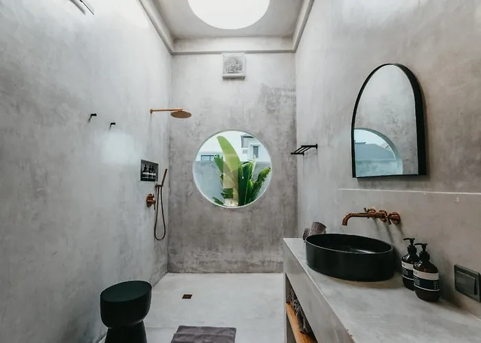 Concrete Retreat Villa *